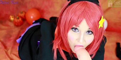 Hidori Maki Nishikino is stimulating her pussy in many ways and eagerly sucking her huge dildo