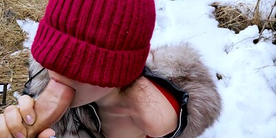 Risky blowjob on the waterfront. He cum on my stomach! - Sexy Yum Yums