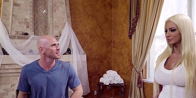 Bimbo masseuse Nicolette Shea is a handjob expert too