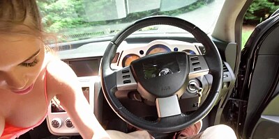 Blown in the car by a luscious lips girl with great tits