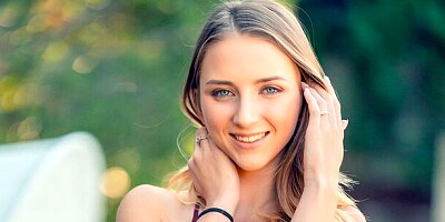 Passionate miniature teen Macy Meadows looks great with a dick inside