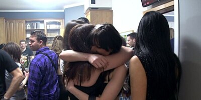 Good babes are demonstrating their oral skills on the cam