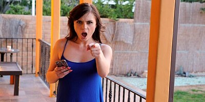 Cute brunette with smoky eyes Havana Bleu likes intensive sex