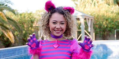 Kinky hottie in striped nylons Allie Addison gets a big cock in her mouth