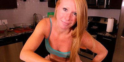 Sweetheart Summer Cox gives a gorgeous blowjob in POV