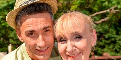 Seduced slutty hottie Nanney fucked twice in the bedroom