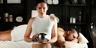 Good-looking babe Lee Anne gets fucked by a massive dick