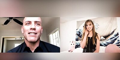 Big-bottomed hottie Haley Reed opens her accurate crack