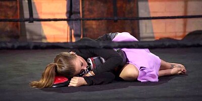 Cute busty cougar brunette Krissy Lynn screwed by two big dicks