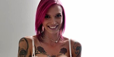 Tattooed woman with pink hair, Anna Bell Peaks got spit - roasted and liked it a lot