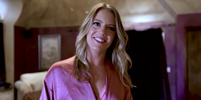 Candice Dare is spreading her legs wide to get her muff stuffed with a hard cock