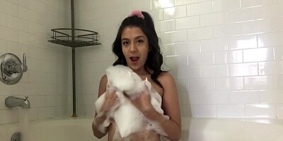 Shower Teen Masturbation