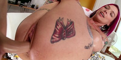 She just added another dimension to that already hot body with tats