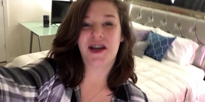 Spying on Stepsister ends with Creampie