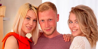 Spicy babes Aurora Sky and Clockwork Victoria VS long penis