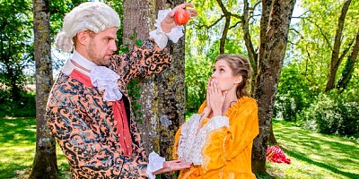 Seduced young hottie with long legs Tiffany Tatum rammed on the grass