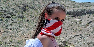 Small-tit slender MILF Sofie Marie fucked under the baking sun