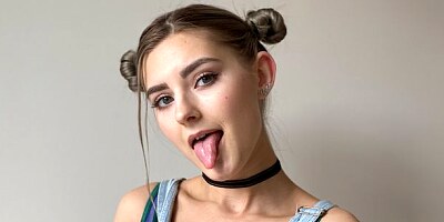 Playful miniature brunette with big tits Eva Elfie is trying to cum