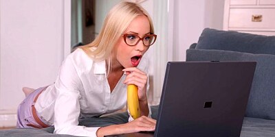 Cute blonde with big boobs Kiara Lord shows her skills for a young girl