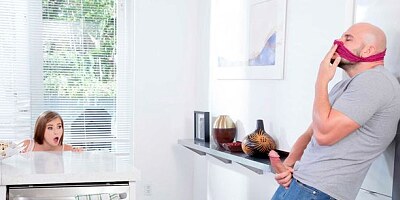 Sensual teen hottie Carolina Sweets feels a big dick in her crack