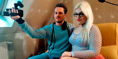 Seduced hottie in stockings Mariella Sun screwed in the missionary pose