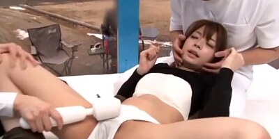 Mm号【新婚カップル限定】旦那の目の前で初めての子宮マッサージ 3