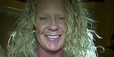 Mature woman loves being gangbanged