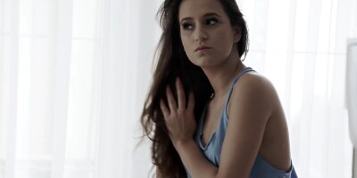 The beautiful Cindy Loarn always wants sodomy