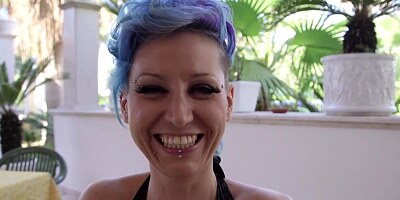 Mature cock sucker, La Miki had a wild threesome, the other day, until she ended up exhausted