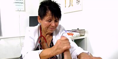 Czech granny is still working as a doctor and using every opportunity to play with hard dicks