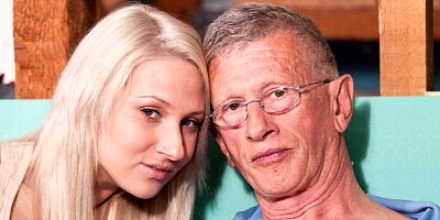 Bitchy blonde Viktoria Diamond jumps on a pretty big sausage