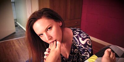 Sweet model with nice boobs Madison Missina likes pussy fingering