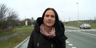 Sweet babe with long legs is getting nicely impaled in the park