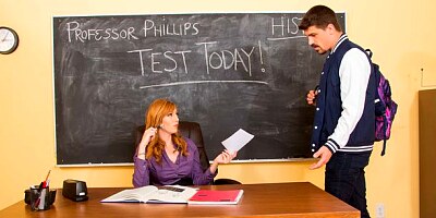 Awesome model with huge boobs Lauren Phillips likes his dick