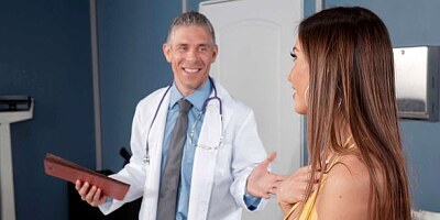 Old boss with a big dick fucks with a busty slut Desiree Dulce