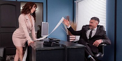 Beautiful busty brunette Kiara Edwards is enjoying his long dick