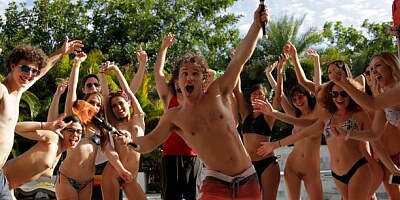 Passionate dolls Alex Blake and Kara Lee share a big dick