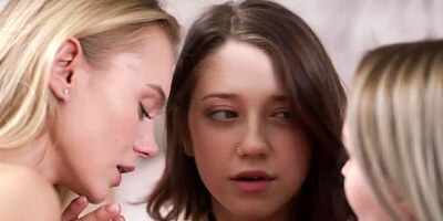 Sensual hotties Nancy Ace and Sia Siberia enjoy lesbian sex