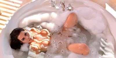 Glamorous white angel with big boobs Chloe likes big black cocks