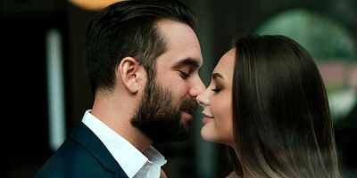 Bearded guy with a long dick drills an innocent young chick Aften Opal