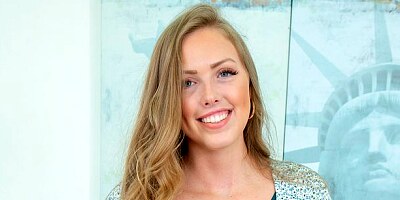 Cute small-tit hottie Ashley Red penetrated by a big dick