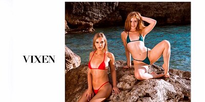 Stunning hotties Jia Lissa and Oxana Chic are having a gorgeous lesbian action