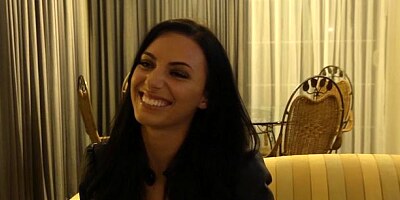 Tattooed fit doll Juelz Ventura helps him to cum much quicker