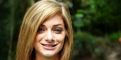 Crazy outdoor sex with a pretty slutty young babe Roxy Ryder