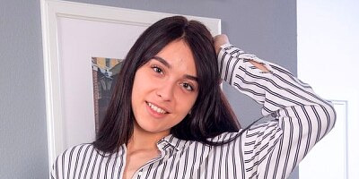 Big-bottomed hottie Angel Kriss shoves a huge toy in her little crack