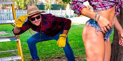 Sweet outdoor sex with a big-bottomed brunette Nikki Knightly