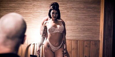 Sex-addicted babe Ivy Lebelle roughly penetrated in the bedroom