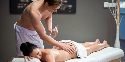 Horny masseur gives a nice treat for a slender Kittina Clairette