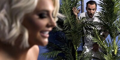 Amazing bleached MILF Kristina Shannon nailed by a young athlete