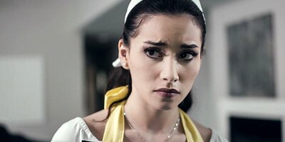 Sensual brunette babe Aria Lee opens her hole for a big boner